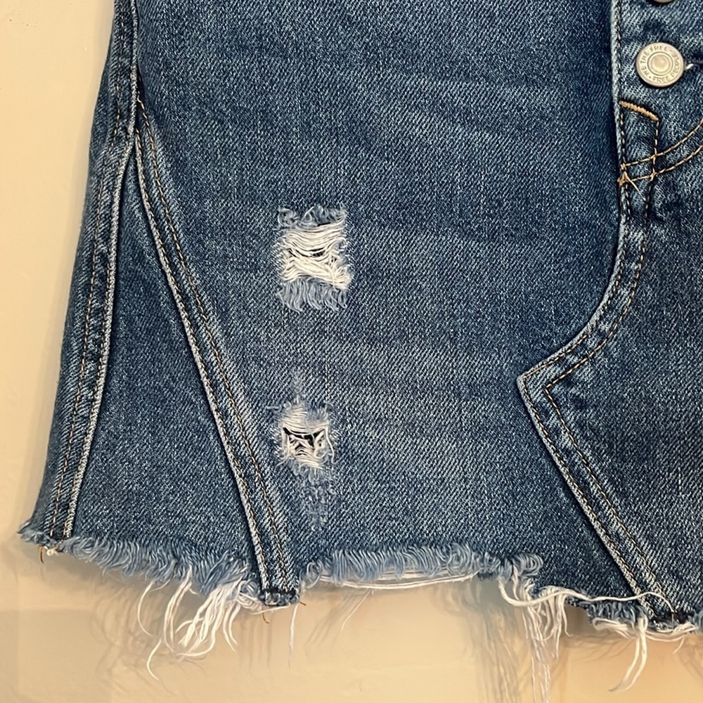 We The Free Breezy Button Fly Denim Jean Raw Hem Distressed Mini Skirt 25 - Picture 4 of 13